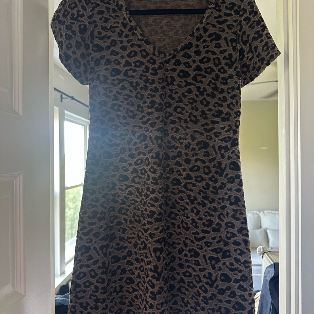 Z Supply Leopard Print V-Neck Dress- S